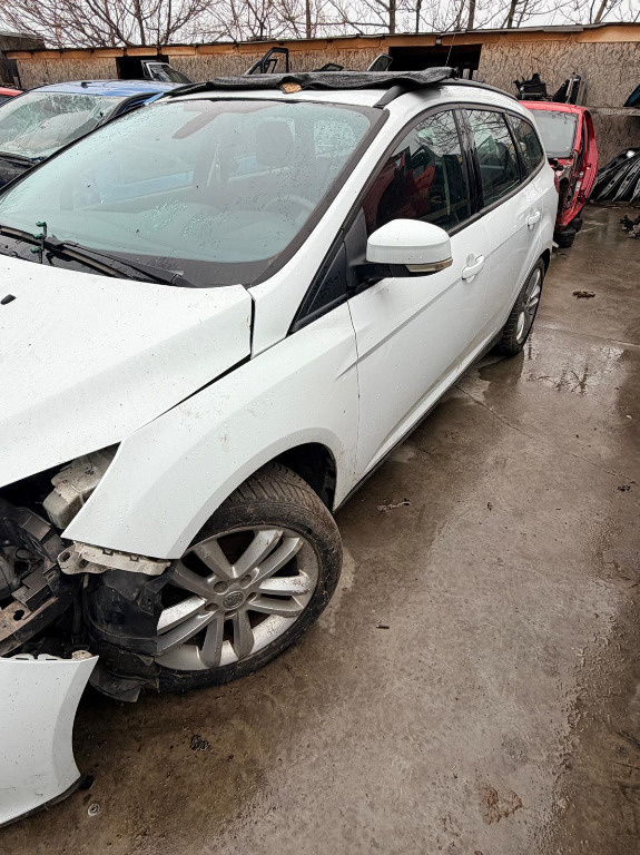 ARIPA STANGA FATA FORD FOCUS 3 AN 2015