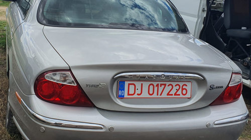 Aripa stanga fata Jaguar S-Type 2000 Sedan 4.0 i