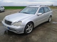 Aripa stanga fata Mercedes C-Class W203 - 2002