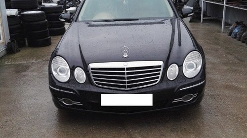 Aripa Stanga fata Mercedes e Class w211