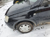 Aripa stanga fata Opel Corsa C 3 usi 1.0 i