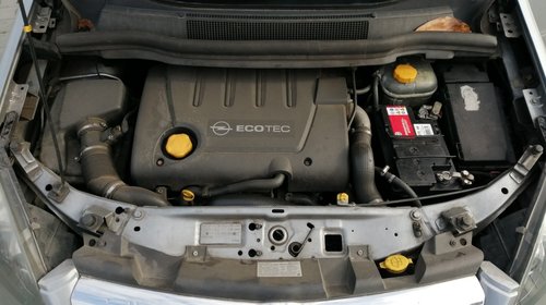 Aripa stanga fata Opel Zafira B 2007 MONOVOLUM 1.9 CDTI 16V