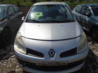 Aripa stanga fata Renault Clio 3 2006 Hatchback 1.4 16v