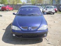 Aripa stanga fata Renault Megane 2003 Berlina 1.6 16V