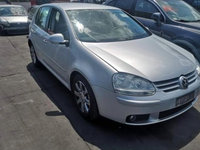 Aripa stanga fata Volkswagen Golf 5 2008 Berlina 1.9 TDI