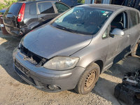 Aripa stanga fata Volkswagen Golf 5 Plus 2006 hatchback 1.9 DIESEL