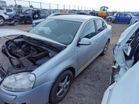 Aripa stanga fata Volkswagen Jetta 2009 1.9 TDI BXE 77KW/105CP