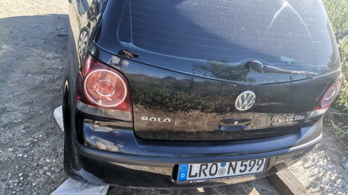 Aripa stanga fata Volkswagen Polo 9N 2007 coupe 1.9