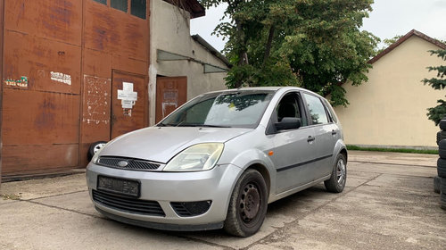 Aripa stanga spate Ford Fiesta 2004 Hatchback 1299