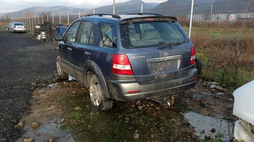 Aripa stanga spate Kia Sorento 2004 XS 2.5 CRDI