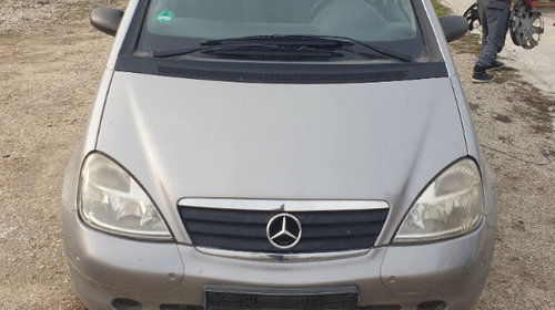 Aripa stanga spate Mercedes A-Class W168 2002