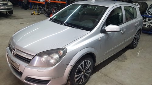 Aripa stanga spate Opel Astra H 2005 HATCHBAC