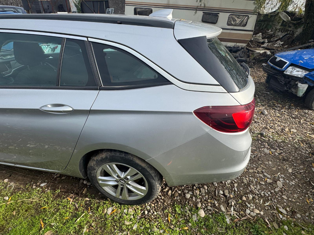 Aripa Stanga Spate Opel Astra K / Break / Tourer / Combi