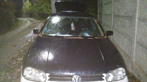 Aripa stanga spate Volkswagen Golf 4 1999 hat