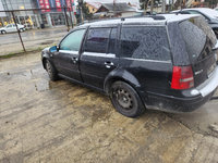 Aripa stanga spate Volkswagen Golf 4 combi an 2004