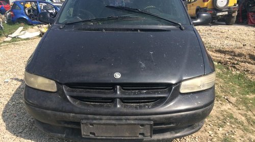 Aripi Chrysler voyager III an 1998