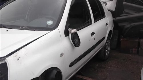 Aripi Renault Clio 2005