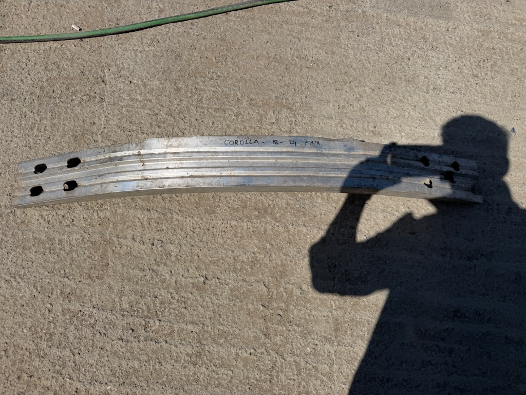 Armatura bara fata aluminiu Toyota Corolla E21 2018/2019/2020/2021/2022/2023/2024