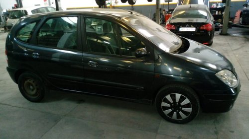 Armatura bara fata Renault Scenic 2002 Limuzina 1.6 (16 valve)