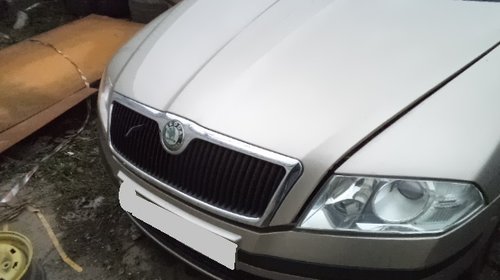 Armatura bara fata Skoda Octavia 2, 1.6 Benzina, motor BLF