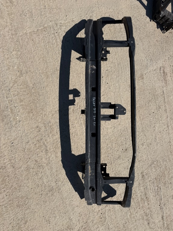 Armatura bara fata Volkswagen Passat B9 2023/2024/2025/2026