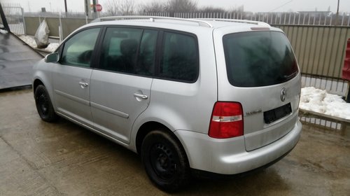 Armatura bara fata VW Touran 2006 Htchback 2.0 TDI BKD