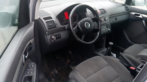 Armatura bara fata VW Touran 2006 Htchback 2.0 TDI BKD