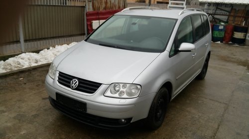 Armatura bara fata VW Touran 2006 Htchback 2.