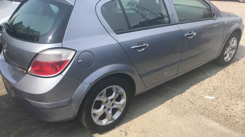 Armatura bara spate Opel Astra H 2006 Hatchback 1.7 CDTI