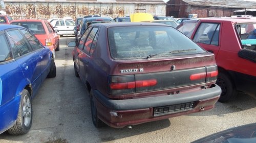 Armatura Bara Spate Renault 19