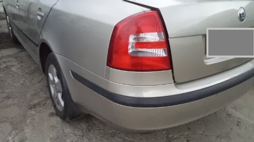 Armatura bara spate Skoda Octavia 2, 1.6 Benzina, motor BLF