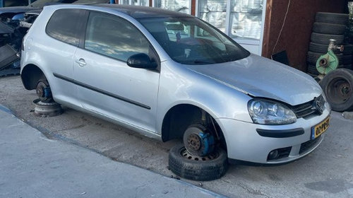 Armatura bara spate Volkswagen Golf 5 2005 Ha