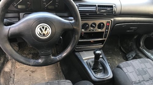 Armatura bara spate VW Passat B5 1999 break 1.9 tdi