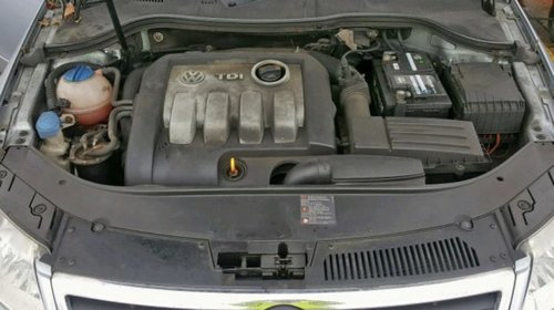 Armatura bara spate VW Passat B6 2007 Brek 1.9 TDI