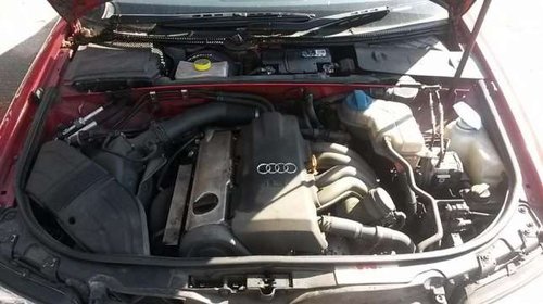Audi A4, 1.6 B6 benzina.