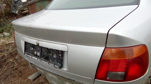 Audi A4, 1.6 benzina, anii 1995-2000, culoare gri