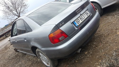 Audi A4 ,an 1997, Capacitate cilindrica 1595 