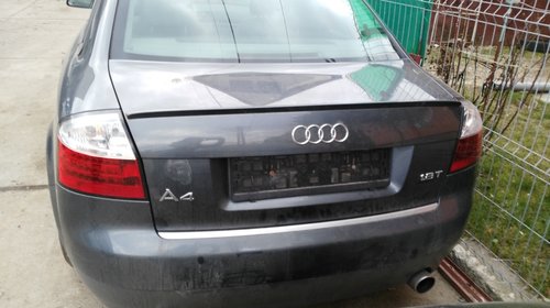 AUDI A4 AN 2001