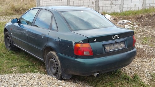 AUDI A4 B5 1.8 BENZINA