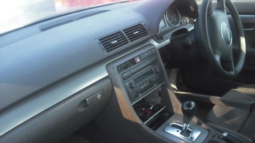 AUDI A4 DIN 2001