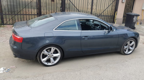 Audi A5 coupe 3.0 tdi Capac motor cutie piese dezmembrari dezmembrez