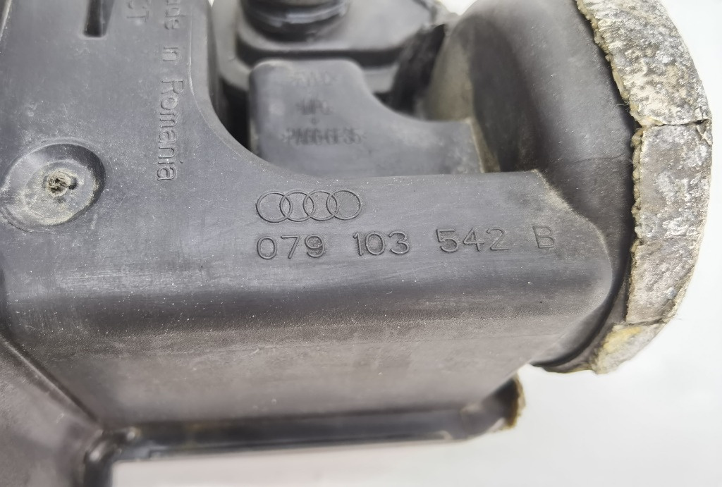 AUDI S8 4H D4 Separator Ulei 079103542b