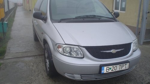 Autoturism chrysler voyager 2.5 crd pentru dezmembrat