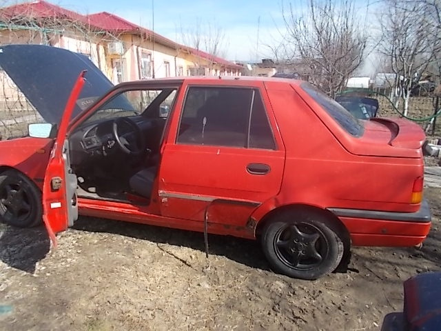 Ax came Dacia Super Nova 2002 hatchback 