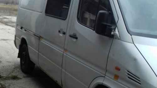 Ax came Mercedes SPRINTER 2000 AUTOUTILITARA 