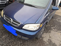 Ax came Opel Zafira 2004 hatchback 2.0