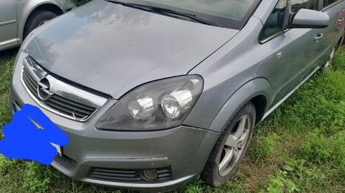 Ax came Opel Zafira 2007 hatchback 1.9 diesel