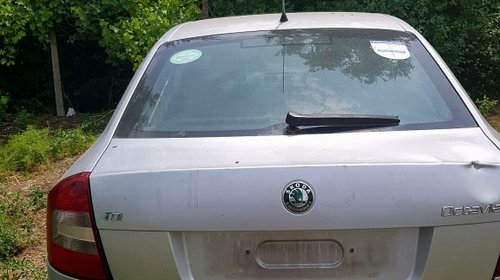 Ax came Skoda Octavia 2010 berlina 1.9