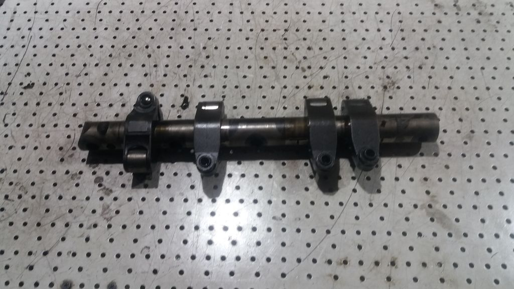 Axa Injectoare Passat B6 2.0 TDI 2005-2010