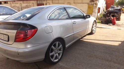 Baie ulei Mercedes C-CLASS Coupe Sport CL203 2003 Coupe 1.8